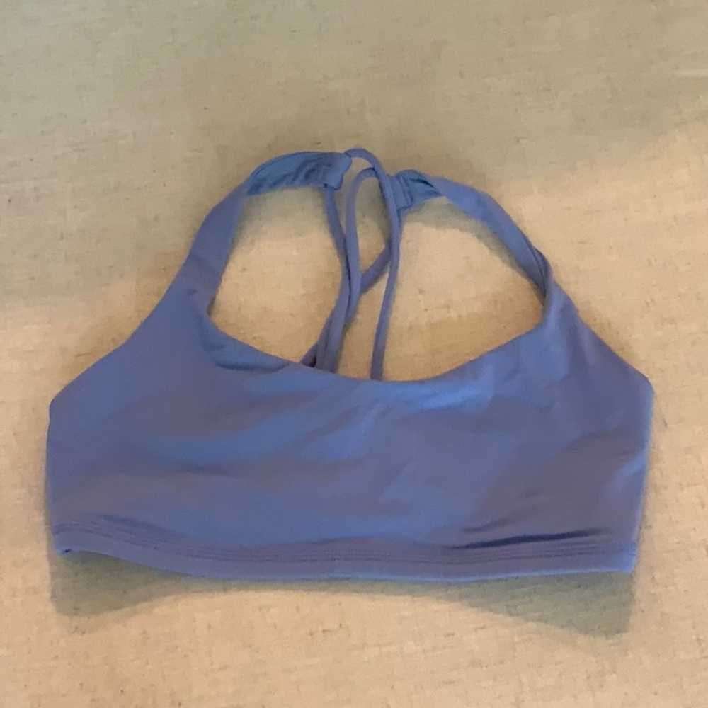 Lululemon size 4 periwinkle sports bra
